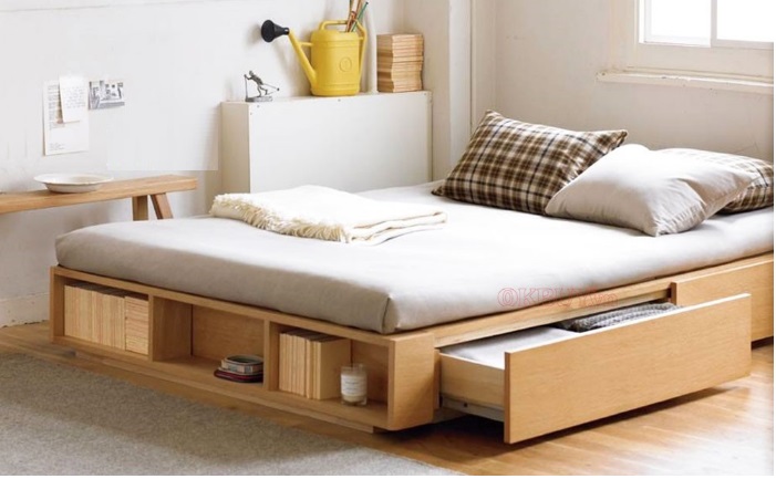 Mẫu phòng ngủ sử dụng giường có ngăn kéo, tích hợp giá sách